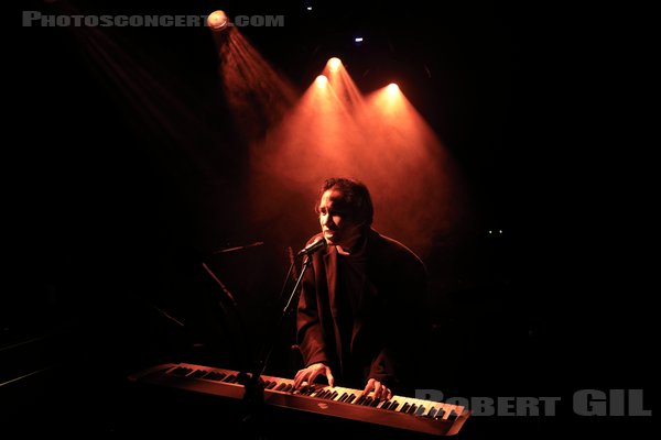 FRANCIS MALLARI - 2021-12-17 - PARIS - La Maroquinerie - 